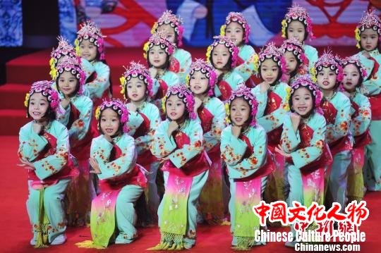 2018传统文化春节联欢:助力传统文化走出去