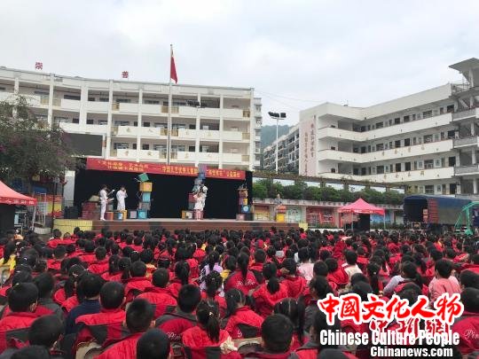 《伊索寓言》演出现场 钟欣 摄