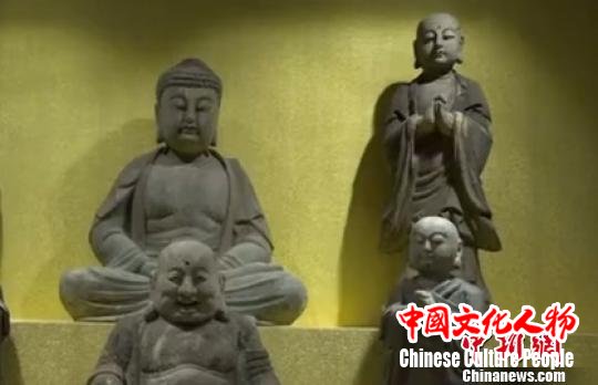 胡氏木艺家族雕刻和收集的木雕作品 张俊 摄 胡氏木艺家族雕刻和收集的木雕作品 张俊 摄