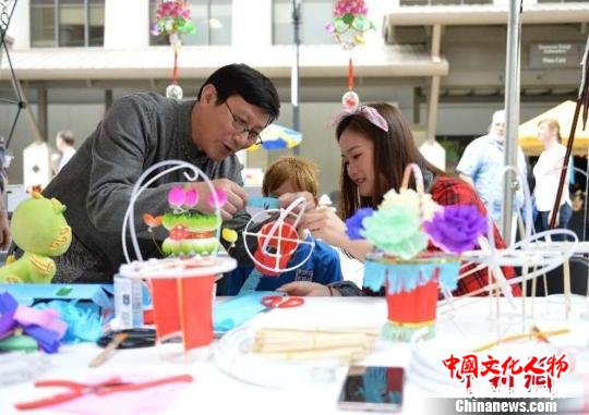 这是去年纽约站之后第二次在美国讲述“南京故事”。展方供图 这是去年纽约站之后第二次在美国讲述“南京故事”。展方供图