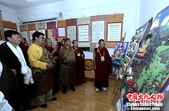 图为青海省佛学院一角。 胡贵龙 摄 图为青海省佛学院一角。 胡贵龙 摄