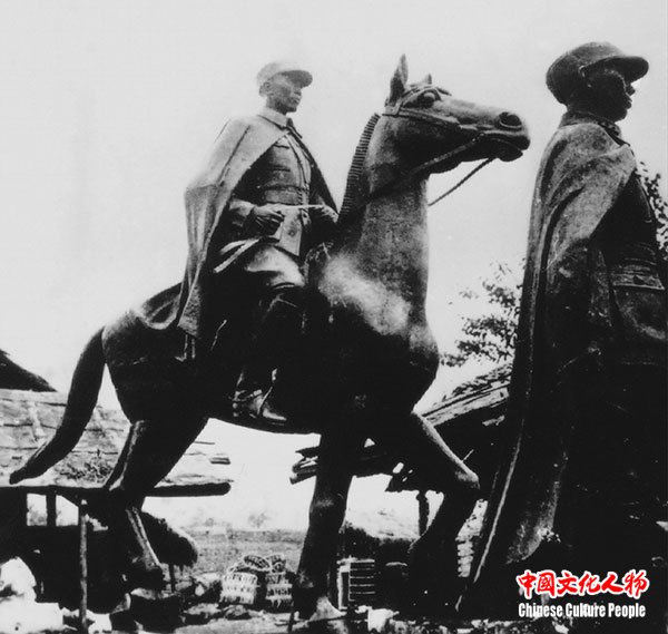 刘开渠《李家钰骑马像》 ,1945年。